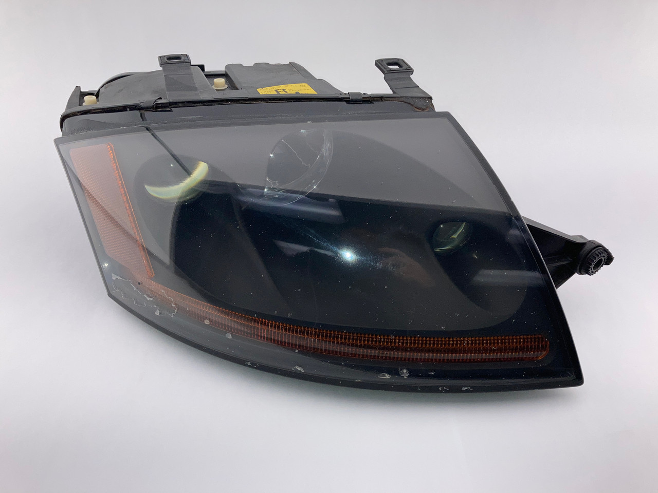 2001-2006 Audi TT 1.8l Passenger Side Headlight / Xenon HID / T1035