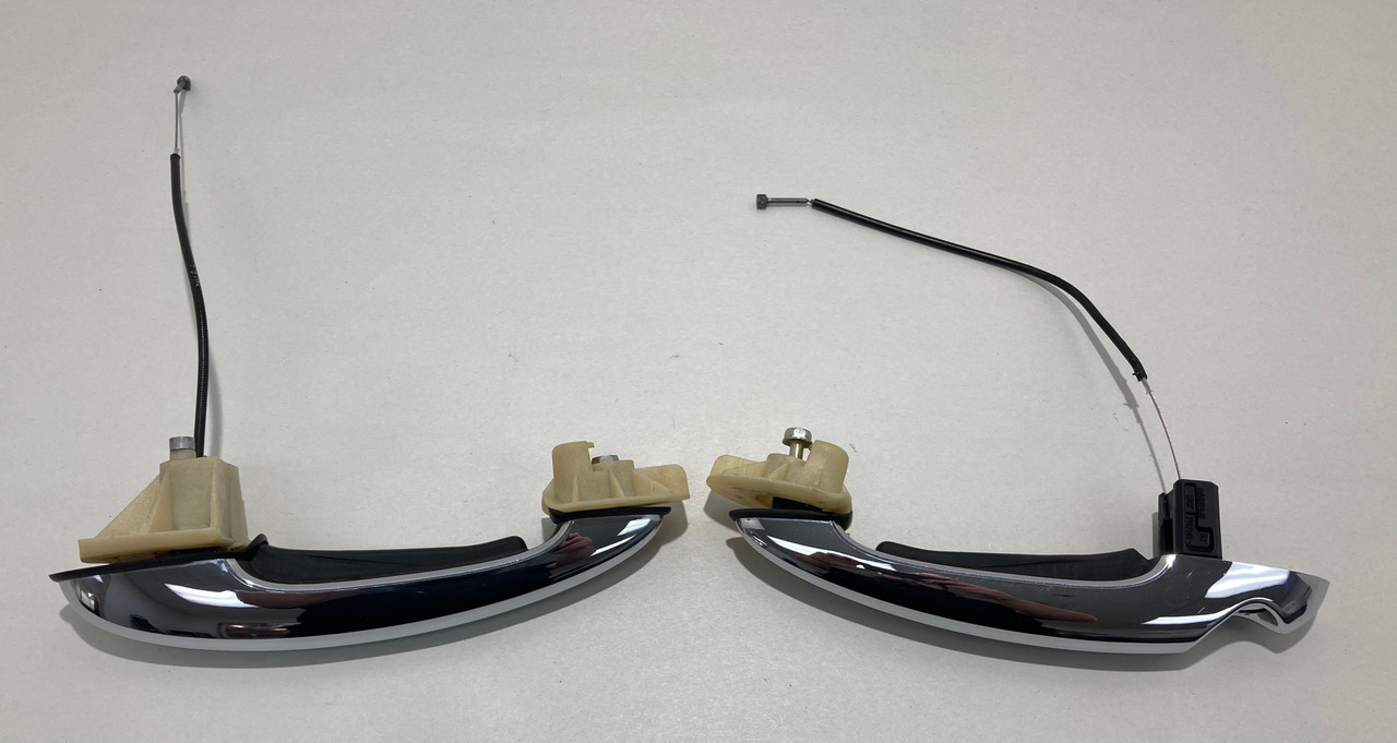 2002-2006 Mini Cooper S R50 R52 R53 Exterior Door Handles / Pair / Chrome / R1027