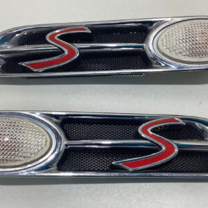 2002-2006 Mini Cooper S R53 R52 Fender Vent Trims / Side Marker lights / Pair / R1031