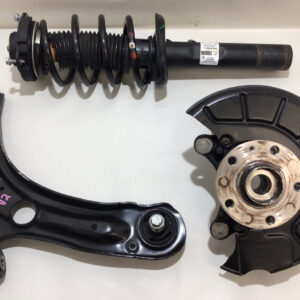 2012-2019 Volkswagen Beetle Driver Front Knee w/ Control Arm Hub / Strut / 55k / VB003