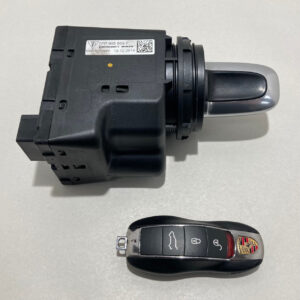 2015-2016 Porsche Macan OEM ignition Switch w/ Key Fob / PM005