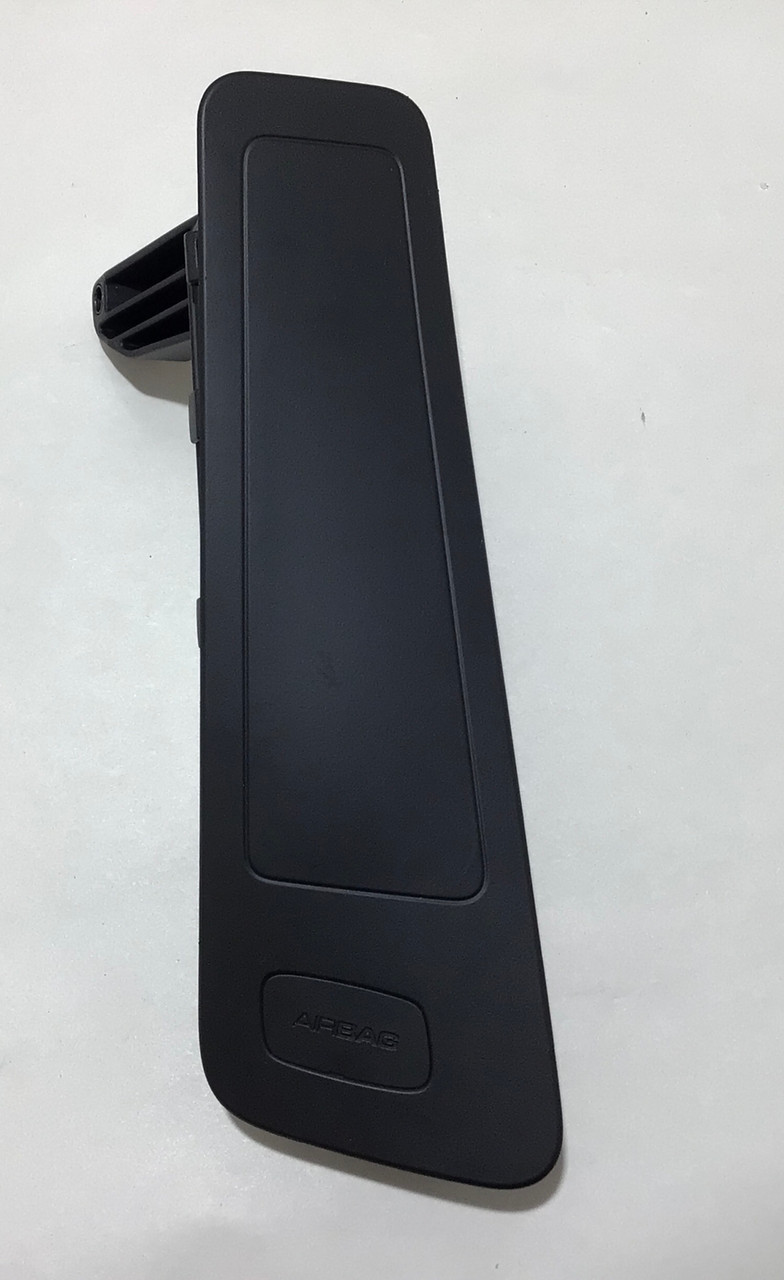 2015-2020 Porsche Macan Driver Rear Seat Airbag SRS / Black / 95B8804415Q0 / PM002