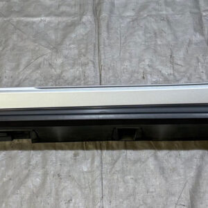2017-2020 Fiat 124 Spider Abarth Driver Side Skirt Rocker Panel / Chiaro Silver Metallic FD030