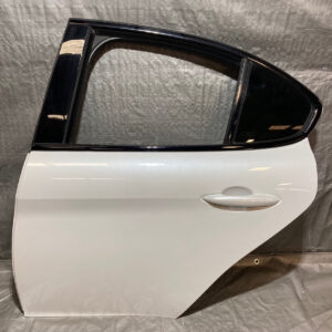 2017-2022 Alfa Romeo Giulia Driver Rear Door Assembly / Trofeo White AG004