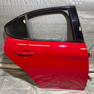 2017-2022 Alfa Romeo Giulia Passenger Rear Door Assembly / Alfa Rosso AG006