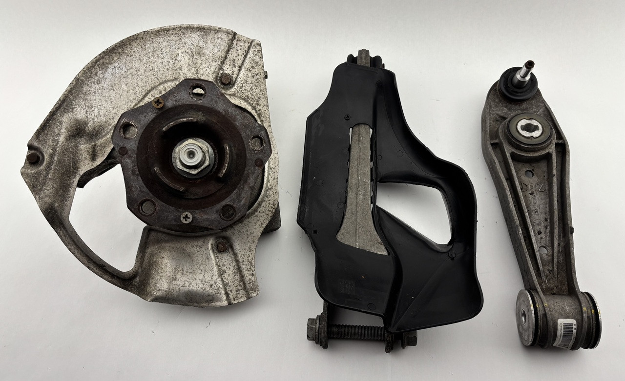 2017-2025 Porsche 718 Boxster Cayman Driver Front Knuckle / Hub Assembly w/ Control Arms / 65K BC302