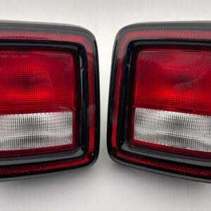 2018-2021 Jeep Wrangler JL Halogen Rear Tail Lamps / Pair / OEM / JL012