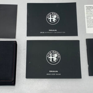 2018 Alfa Romeo Giulia Base Q4 Owner's Manual w/ Case / AG002