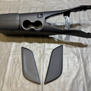 2024-2025 Ford Mustang GT California Special Center Console w/ Lid / Navy Pier Stitching / FM202