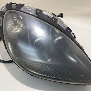 *DAMAGE* 2005-2013 Chevrolet Corvette C6 Passenger Side Xenon HID Headlight / C6015