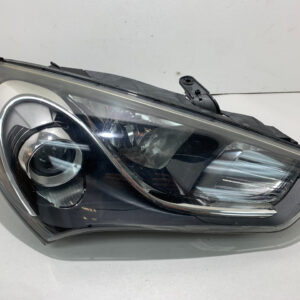 *Damaged* 2013-2016 Hyundai Genesis Coupe Passenger Side Xenon HID Headlight / OEM / HG018